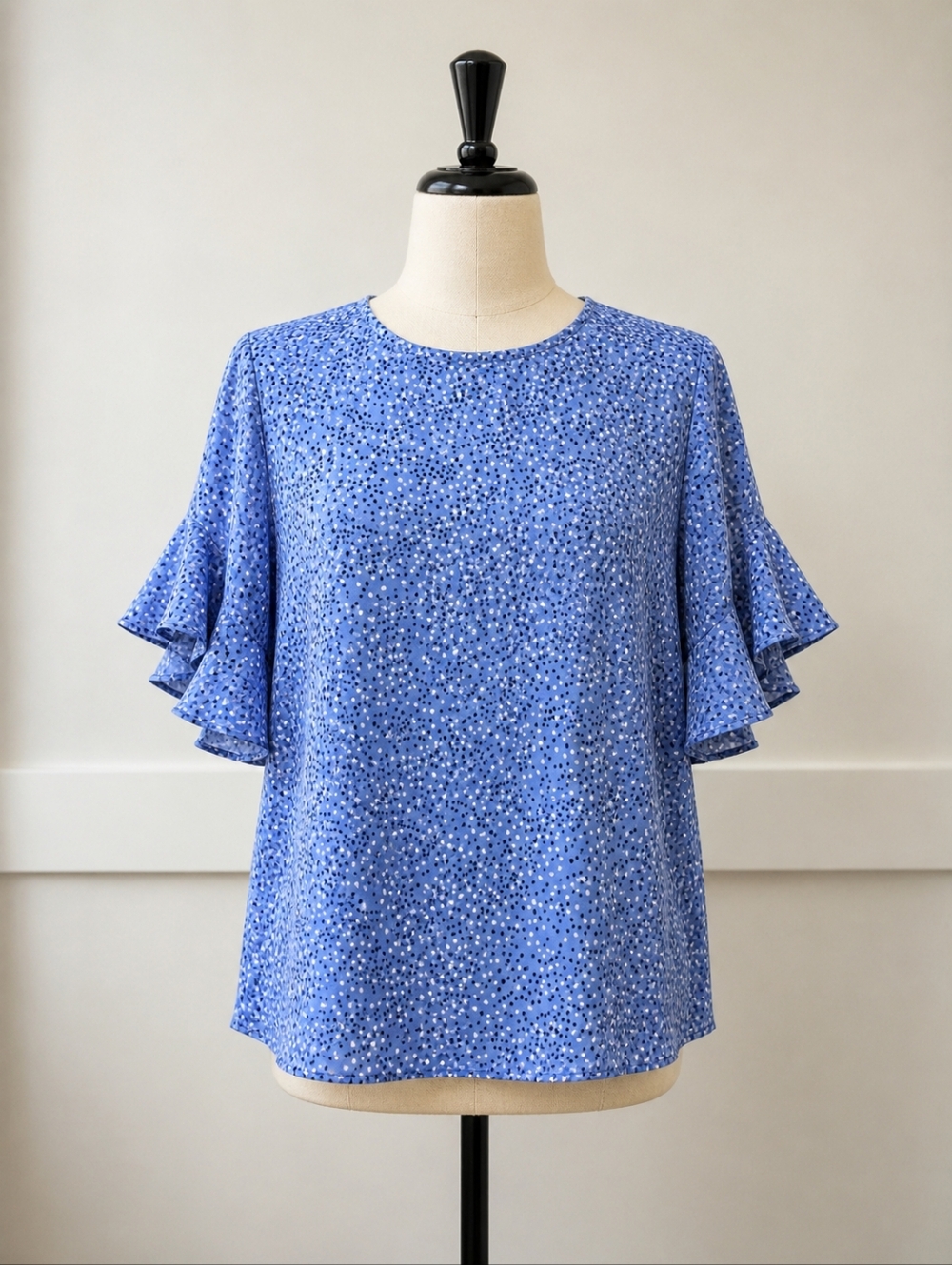 Liz Claiborne Blue Speckled Ruffle Short Sleeve Top